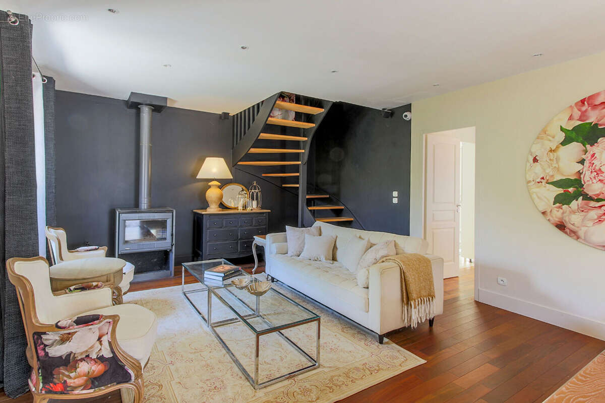 Maison 162m² à crespières - photo 4