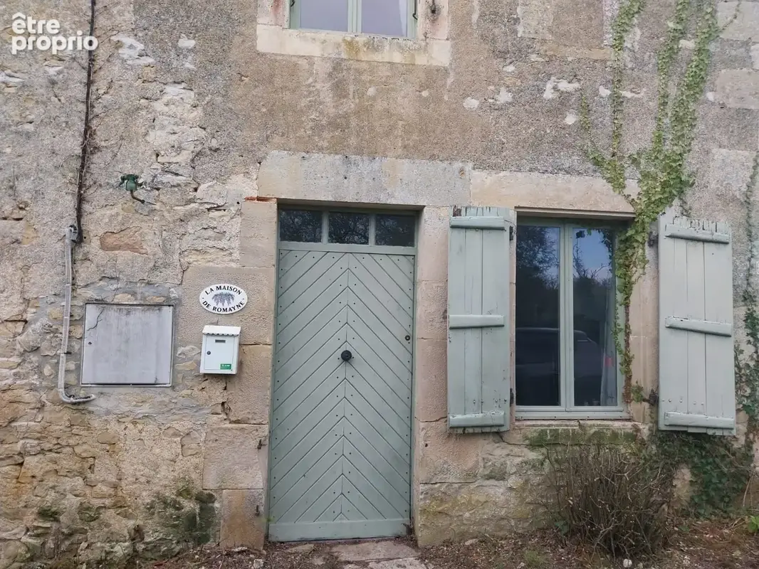 Jolie maison de Campagne, pierres app.; 3 Chambres; 150m2 hab à finir de rénover; Jardin clos; terrain de 669m - photo 2