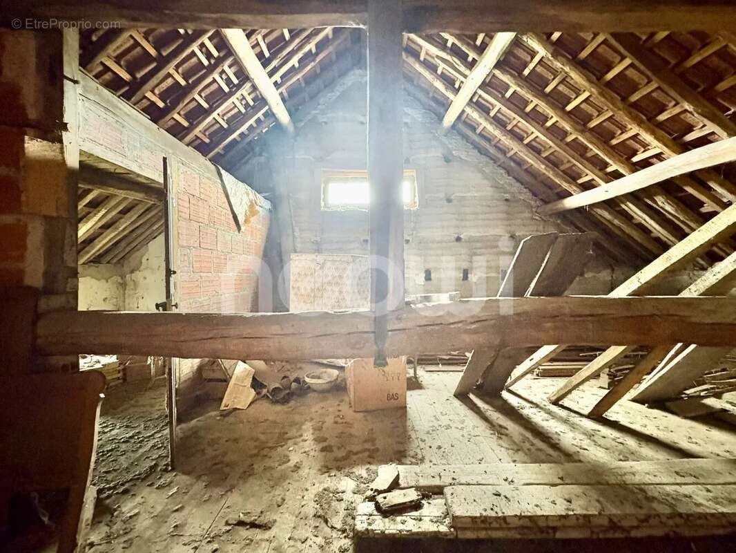 Maison à SAINT-PRIEST-BRAMEFANT