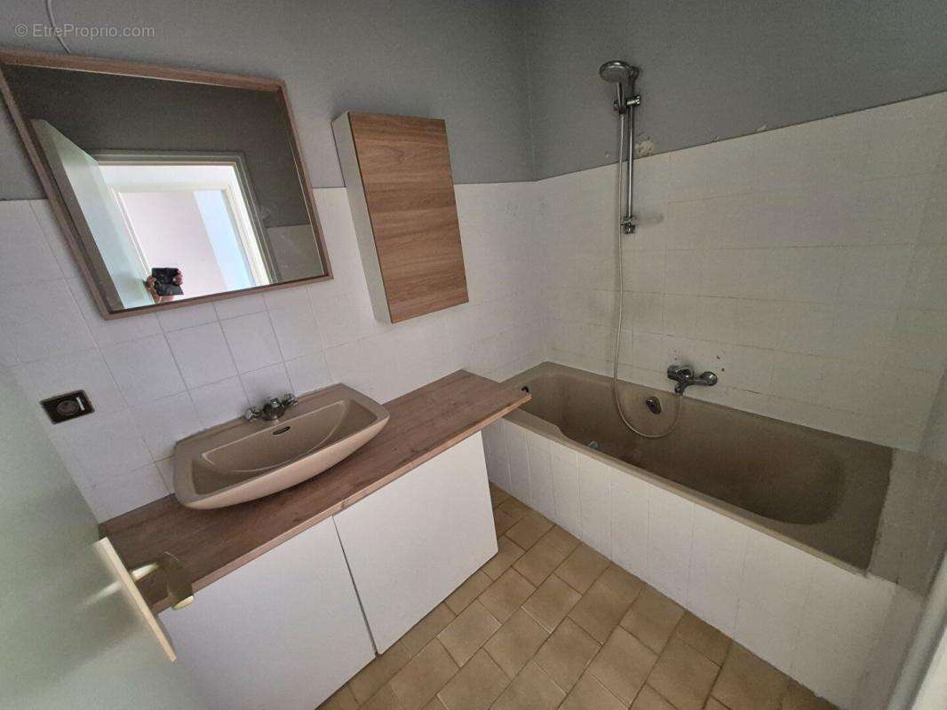 Maison de plain-pied 112 m2 avec garage entre Le Brusc et La Coudoulière - photo 17