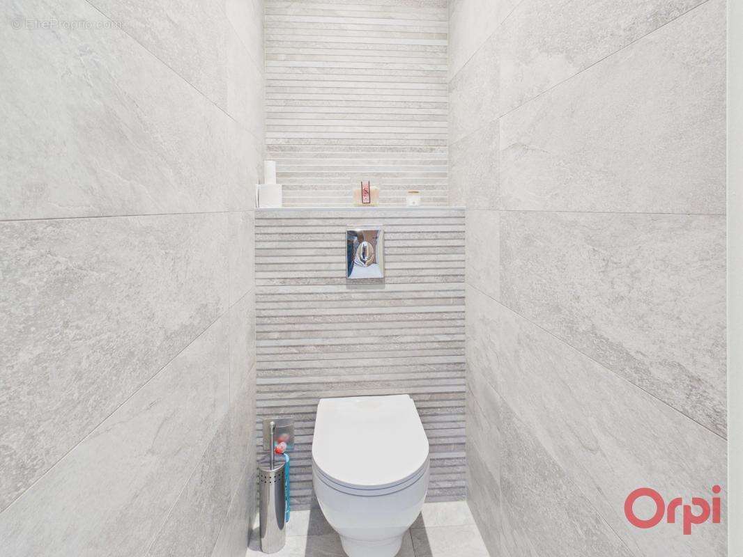 Appartement À Vendre - photo 9