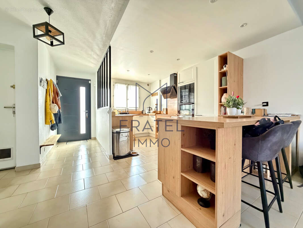 Maison T4 de 89m2 avec jardin - photo 4