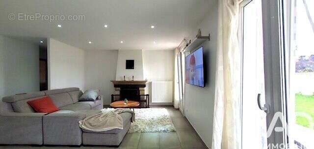 Photo 3 - Maison à MEYZIEU