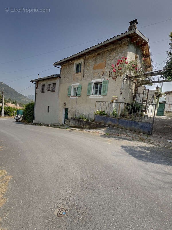 Maison à SOSPEL