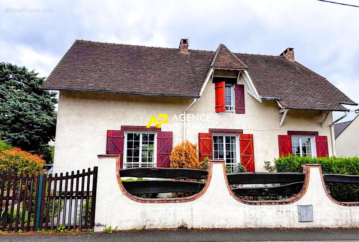 Maison à SARTROUVILLE