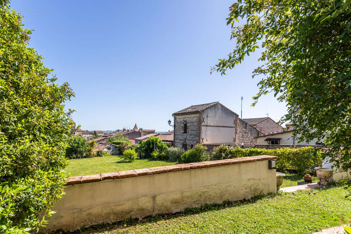 Maison à AUVILLAR