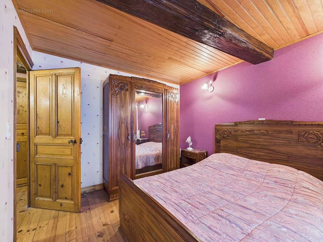 Maison à SAINT-MYON