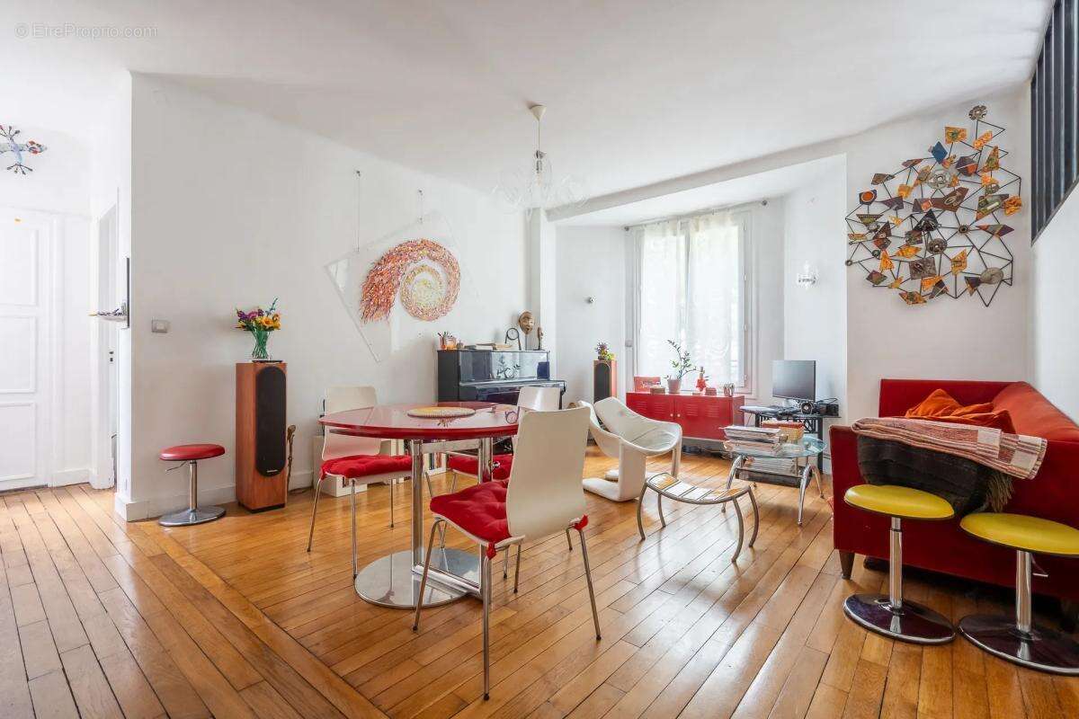 Appartement à PARIS-11E