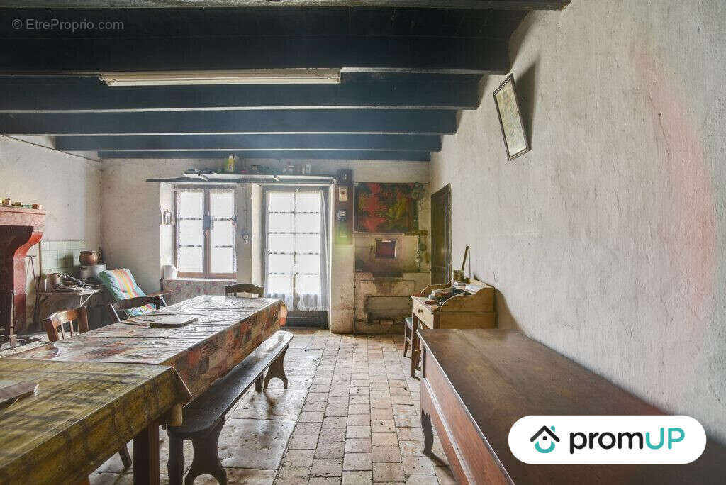 Maison à USSON-DU-POITOU