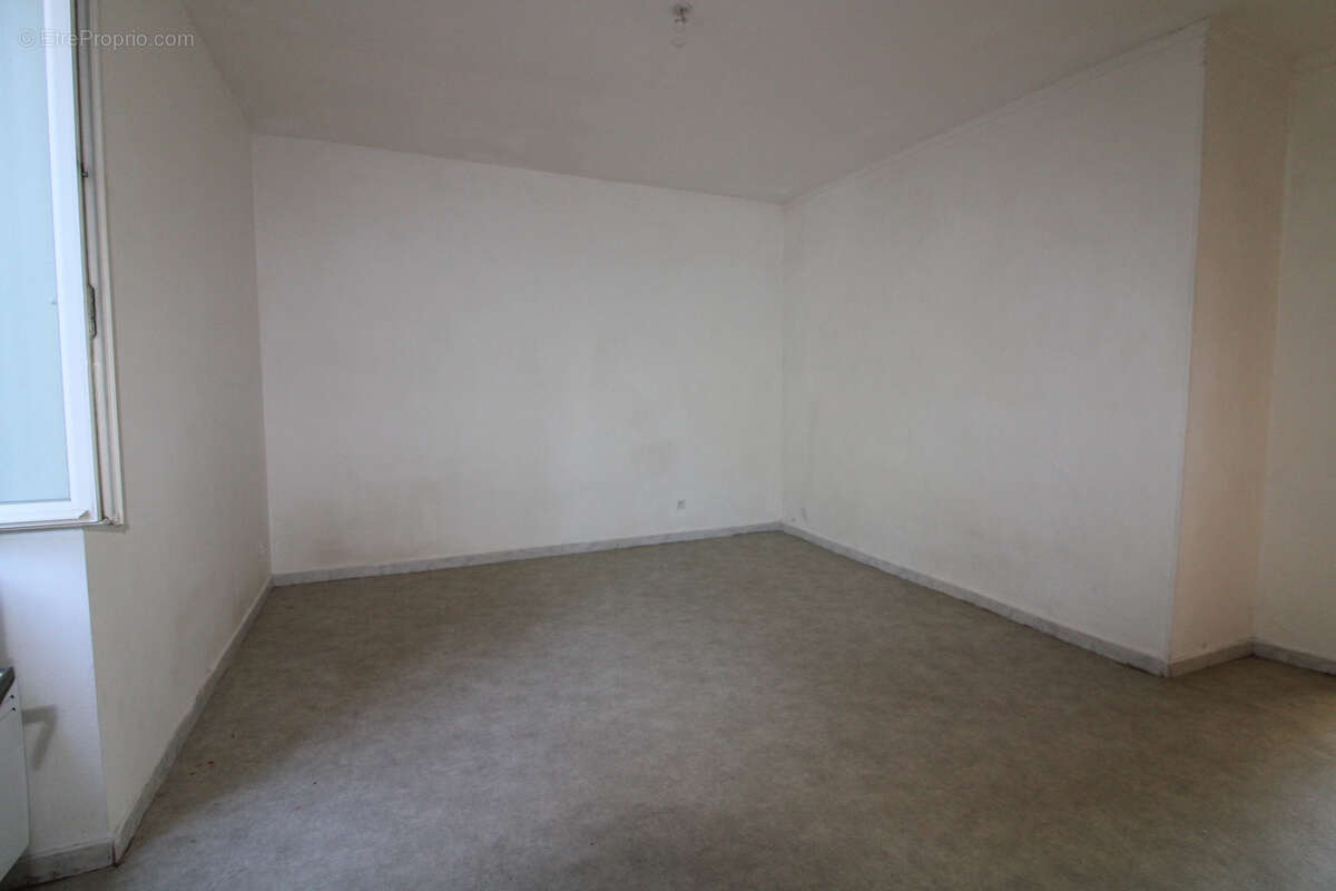 Appartement à BESSEGES