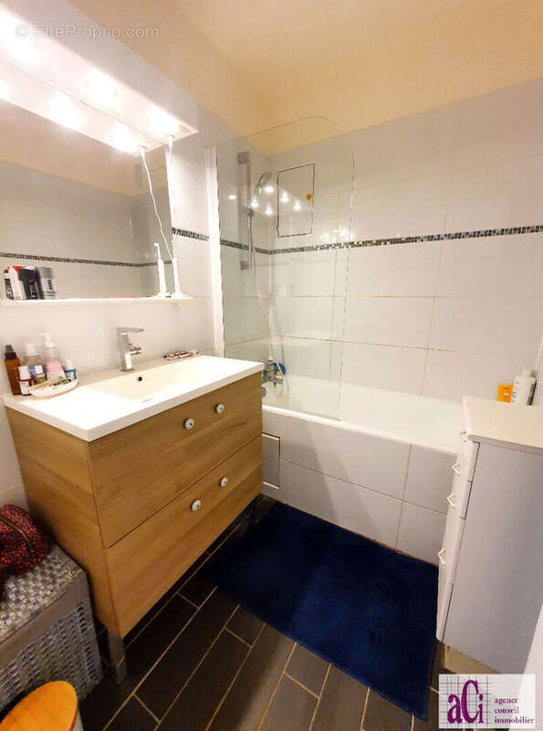 Appartement à L'HAY-LES-ROSES