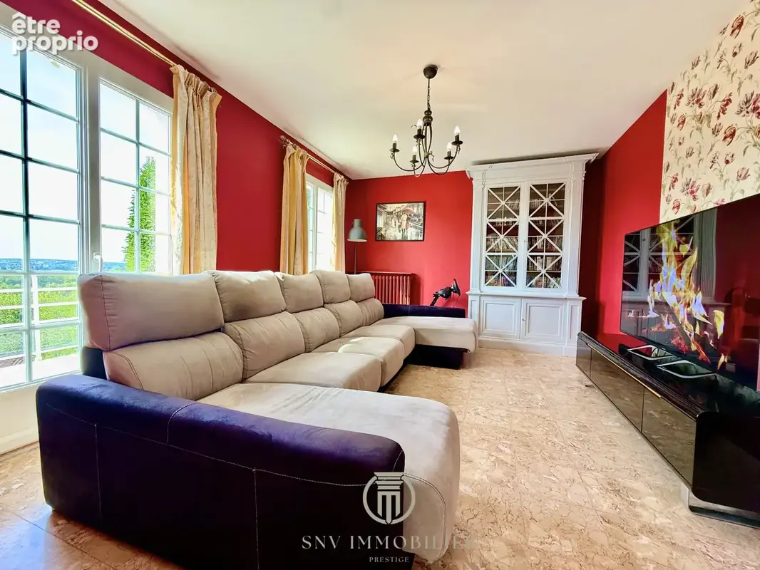 VILLA FAMILIALE avec vue, piscine XXL et pool house - photo 10