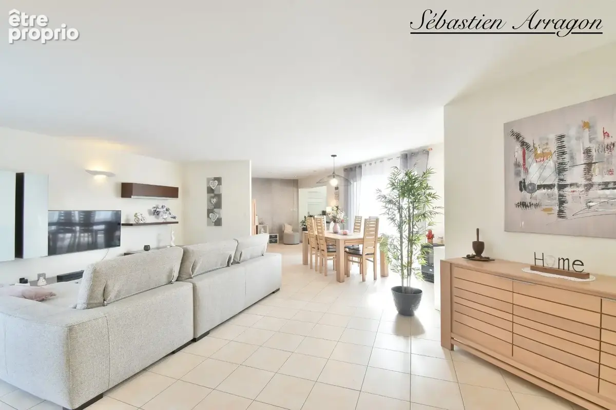 PUJOLS (47)-188 m² de confort et d’espace, 4 chambres, piscine et triple garage - photo 4