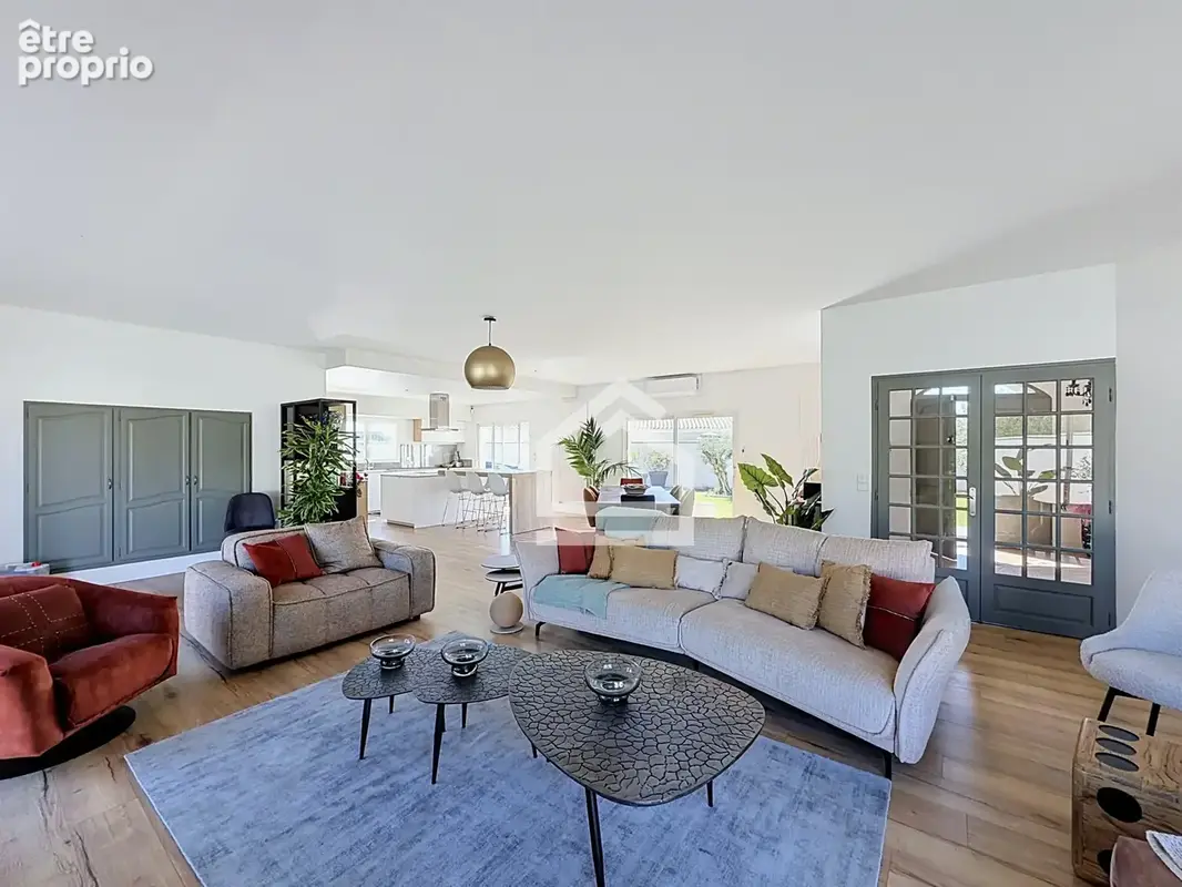 IZON - Maison Contemporaine de 228m2, 4 chambres, piscine. - photo 6