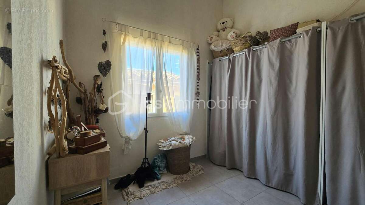 Appartement à SAINT-LAURENT-DE-LA-SALANQUE