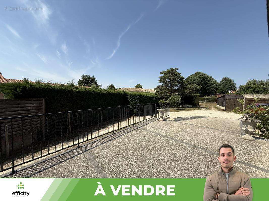 Maison 127 m² à Fontaine-Le-Comte  - photo 15