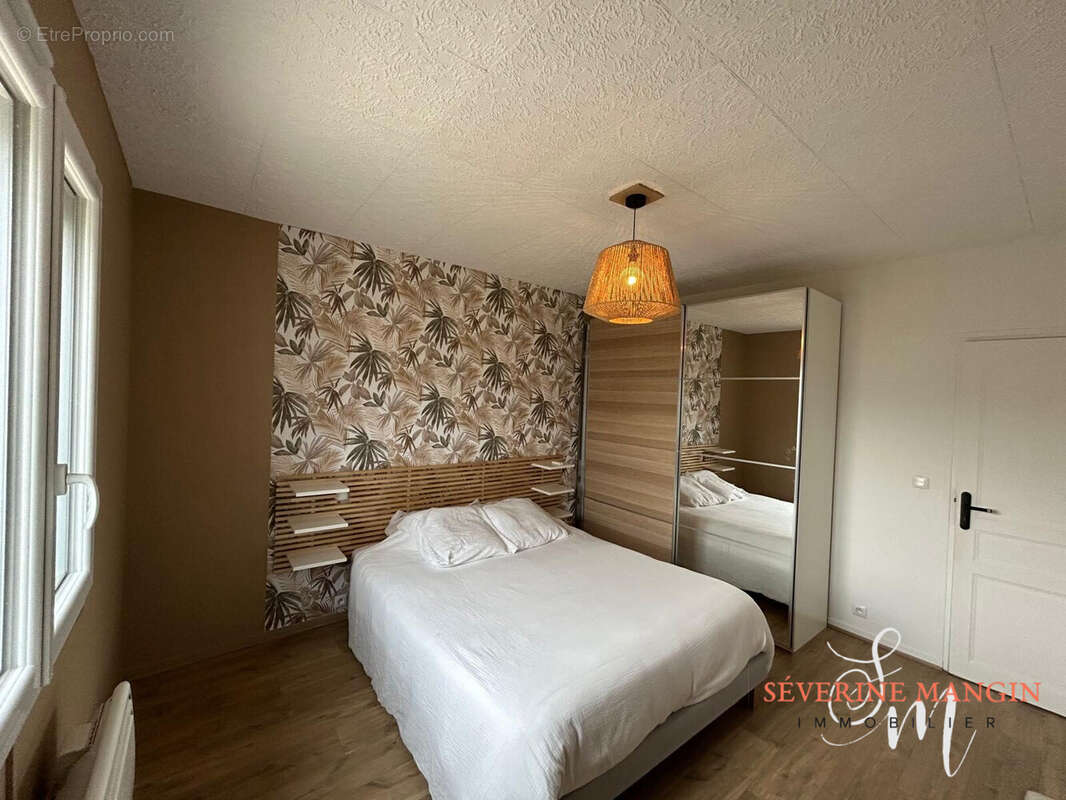 Maison à ROMANS-SUR-ISERE