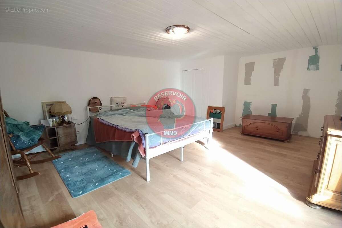 Maison à VILLAINES-EN-DUESMOIS