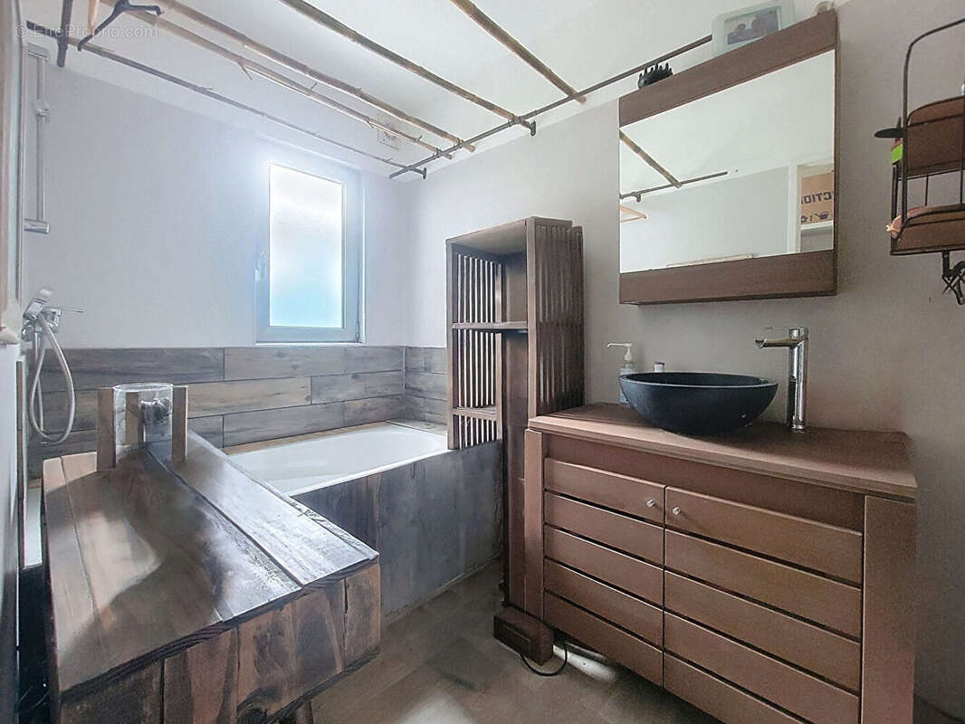 Maison à BLANQUEFORT