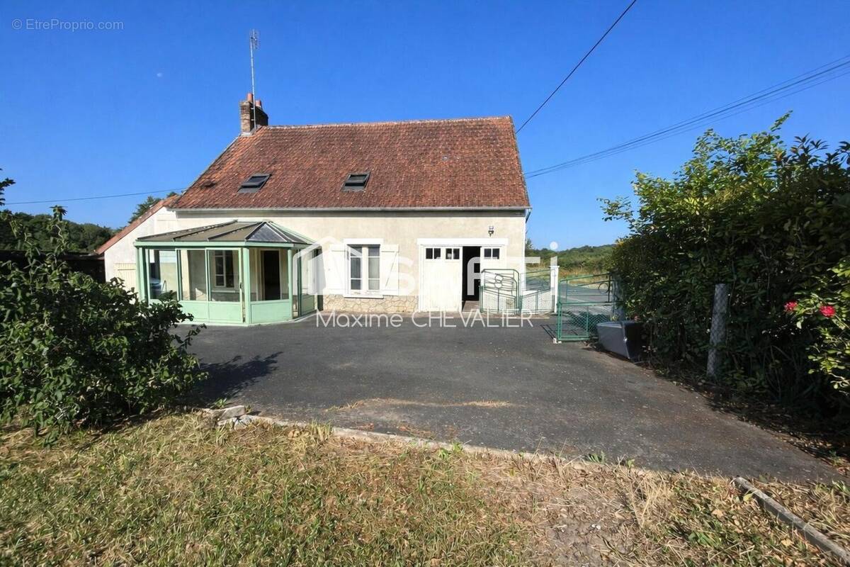 Photo 1 - Maison à MONTGIVRAY