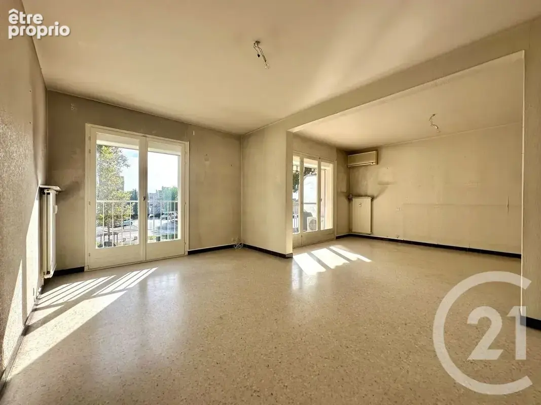 Photo Appartement à Six-Fours-Les-Plages au prix de 204 000€