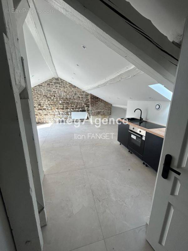 Appartement à SAINT-ETIENNE