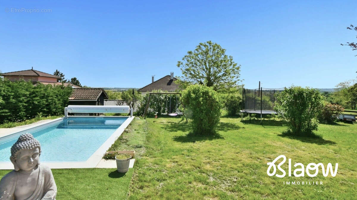 Maison 143 m² à Jonage  - photo 2