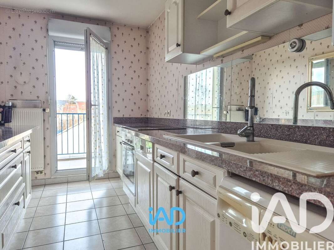 Photo 8 - Appartement à MANTES-LA-JOLIE
