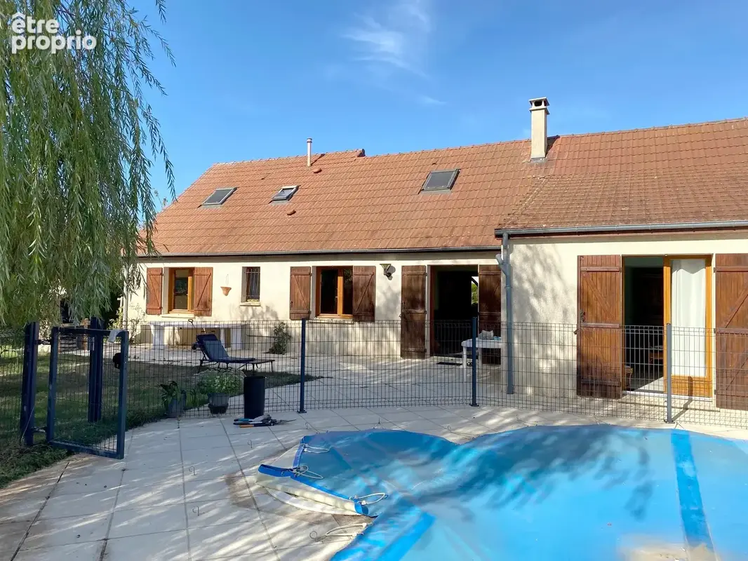 Maison à HOUDAN