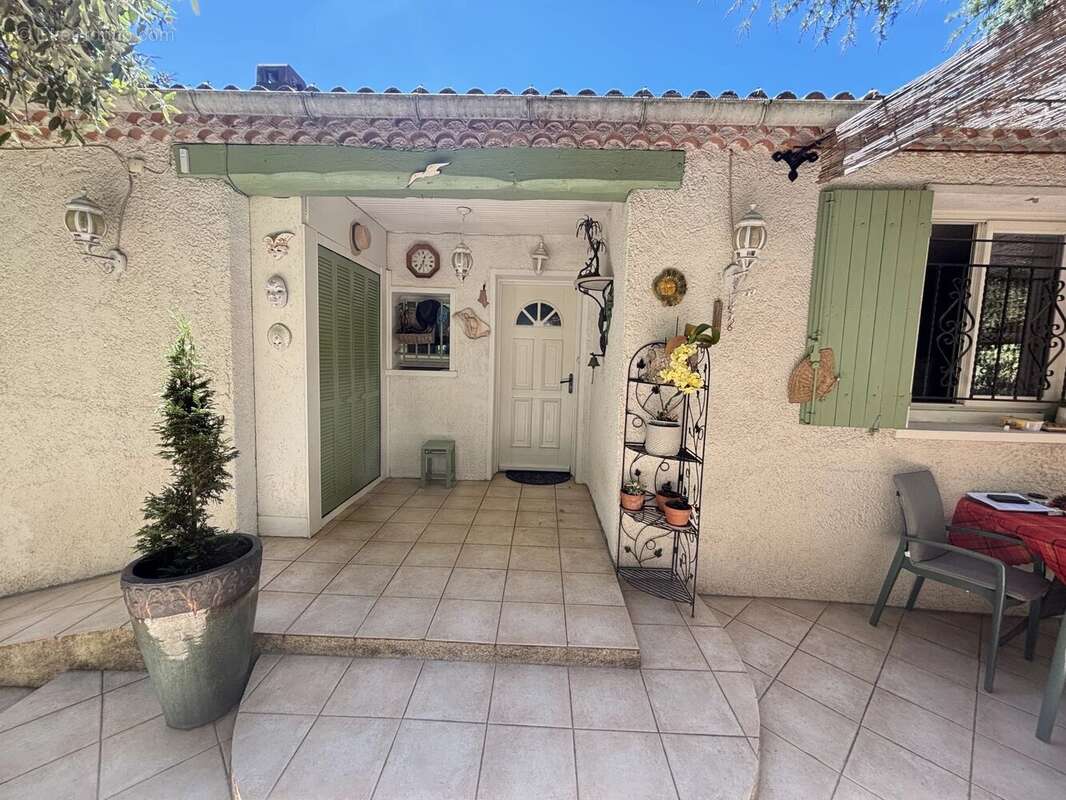 Maison à FIGANIERES
