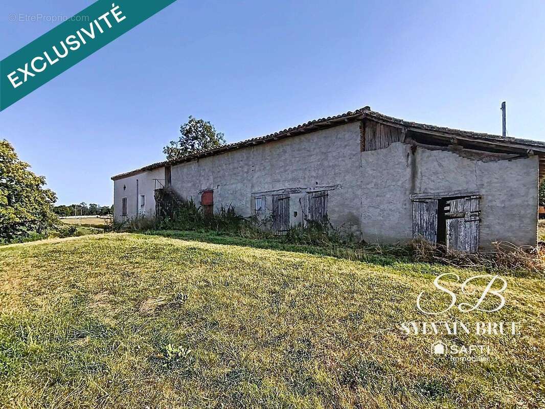 Maison 250 m² à Puycornet  - photo 7
