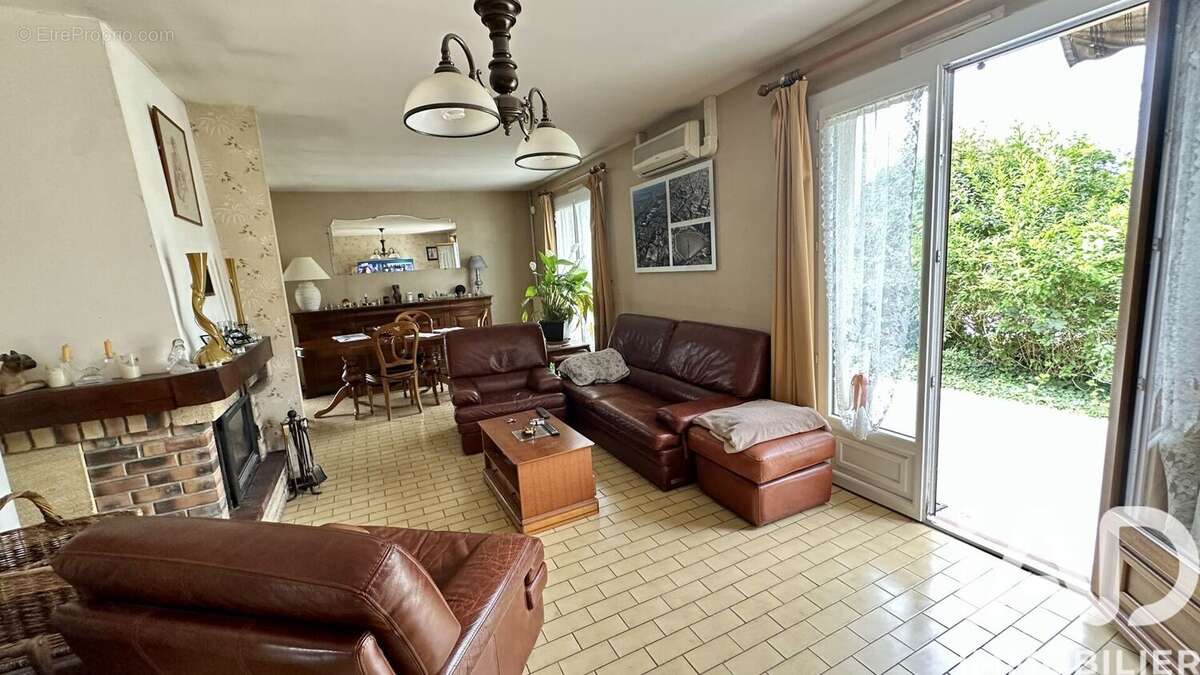 Maison 125 m² à Brevonnes  - photo 8