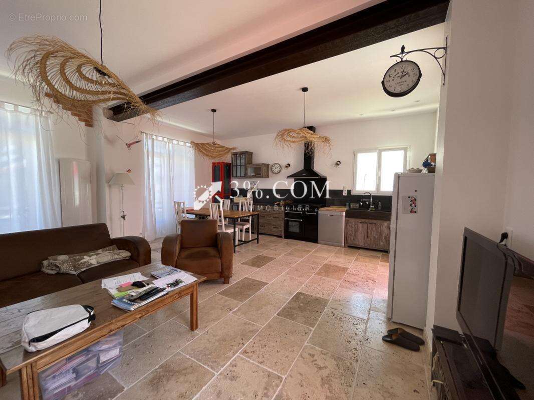 Maison à SAINT-GEORGES-DE-DIDONNE