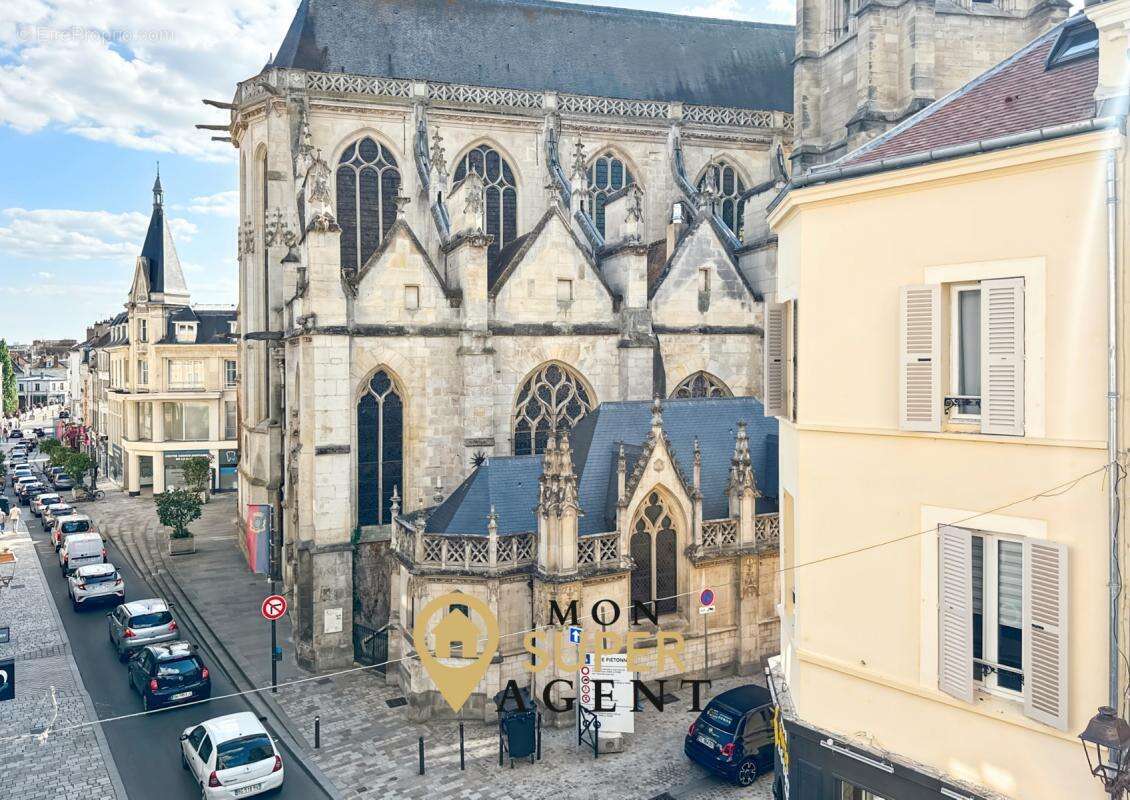 Appartement à MELUN