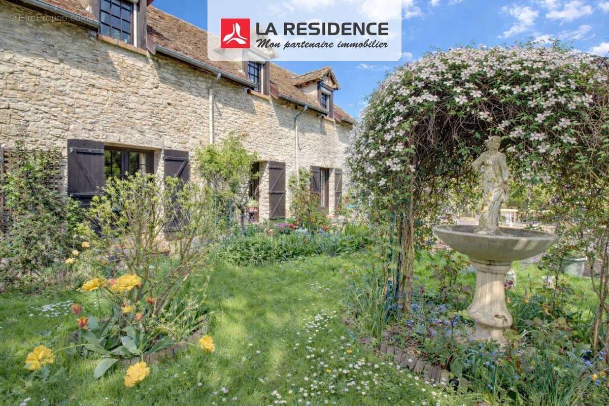 Maison à BONNIERES-SUR-SEINE