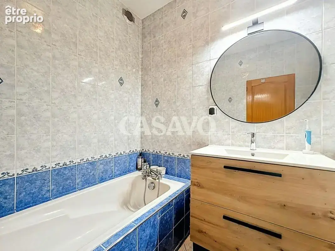 Vente Appartement 2 pièces de 46m² - 69150 Décines-Charpieu - photo 11