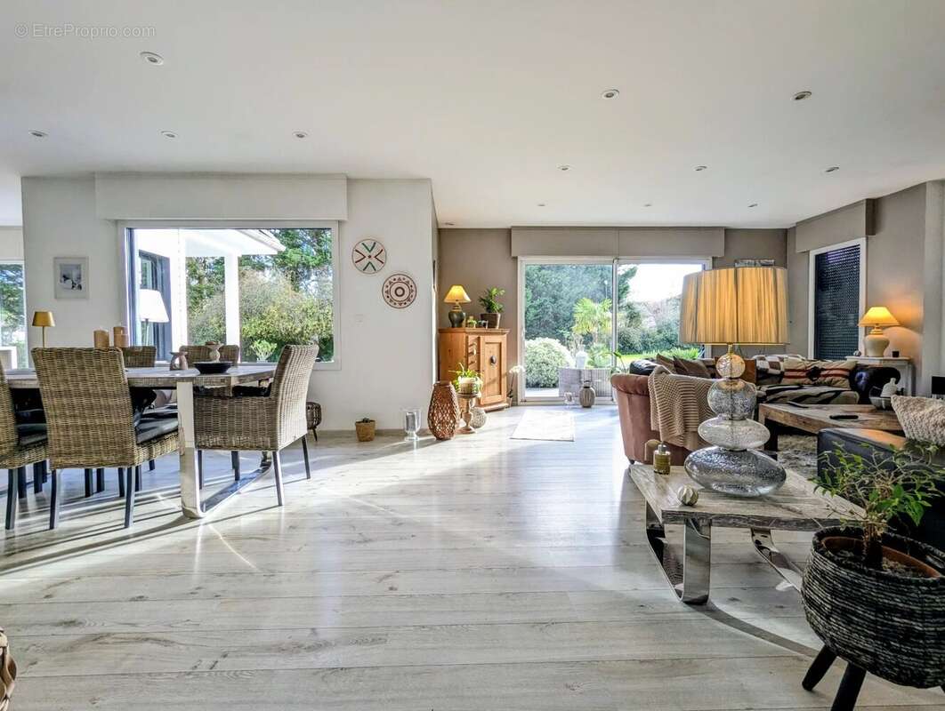 Maison à PACY-SUR-EURE