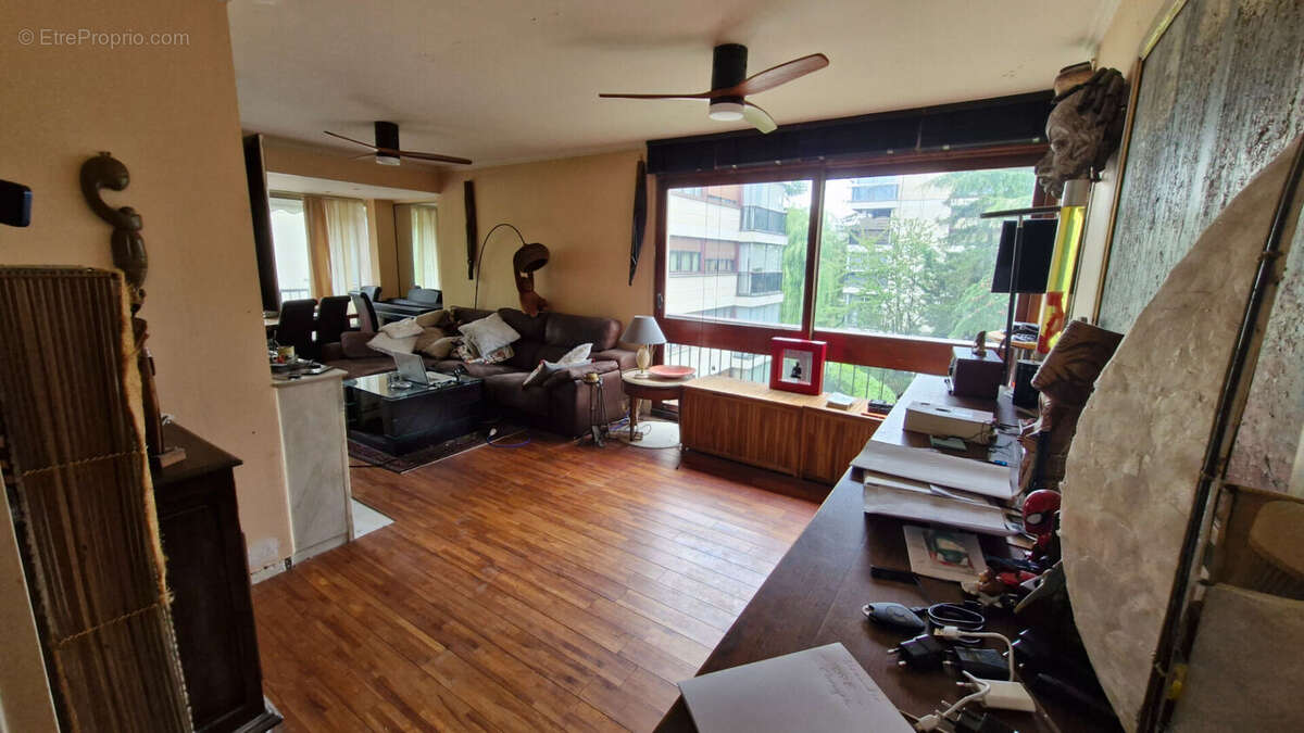 Appartement à FONTENAY-LE-FLEURY