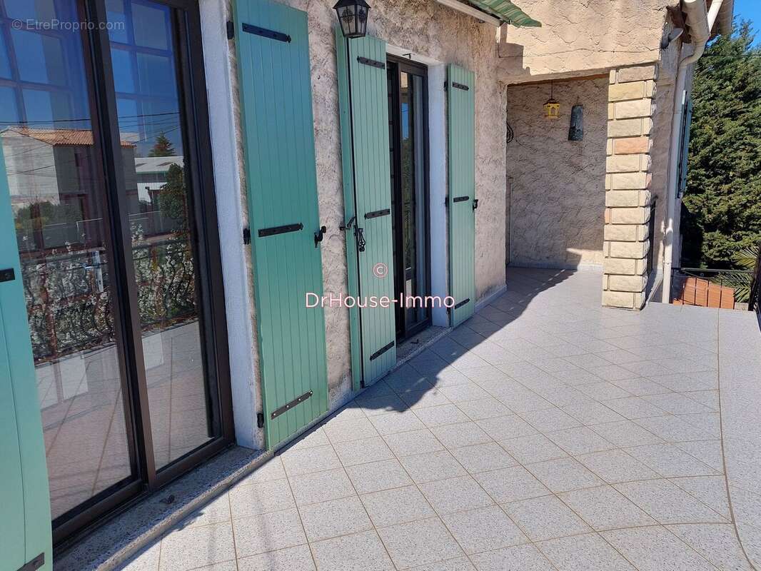 Maison 185 m² à Marignane  - photo 23