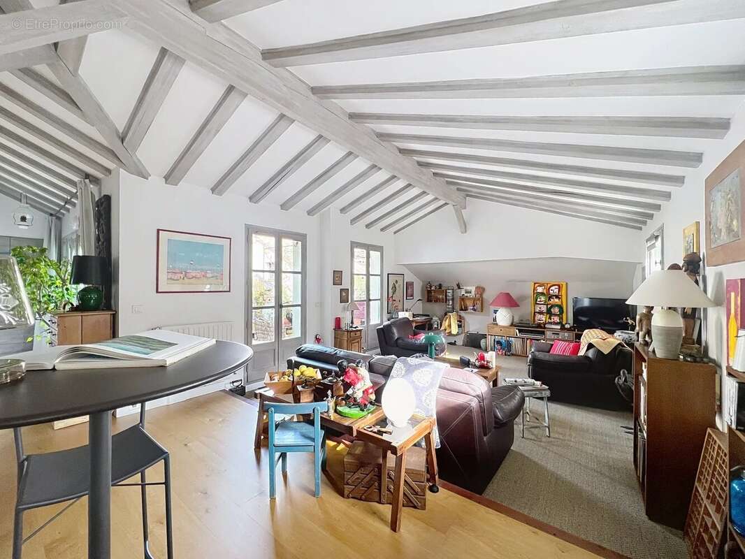 Appartement à NIMES