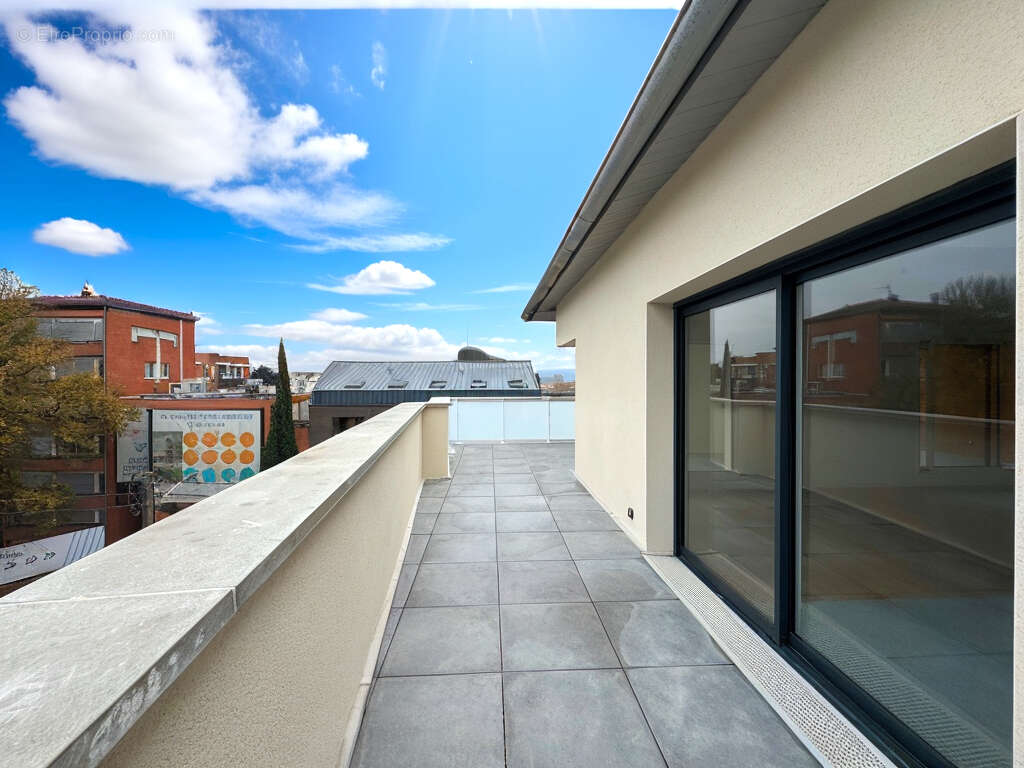 Appartement Toulouse 5 pièces 141m² + 39m² de terrasse ! / PLACE DE L'ORMEAU - photo 2
