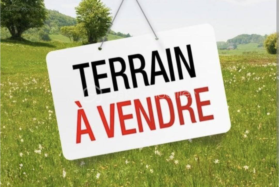 Terrain à LUGAIGNAC