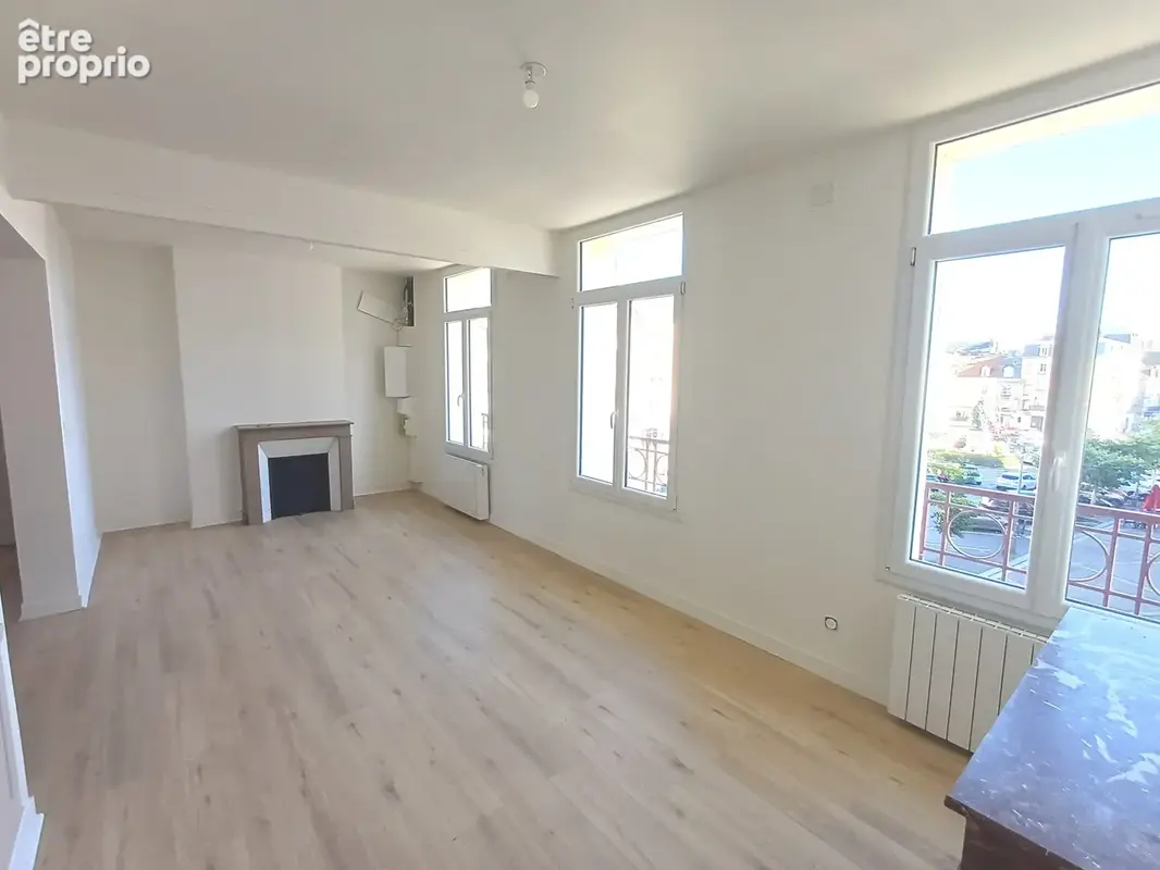 Très Bel Appartement entièrement rénové avec Vue Dégagée Centre ville de Dieppe - photo 5