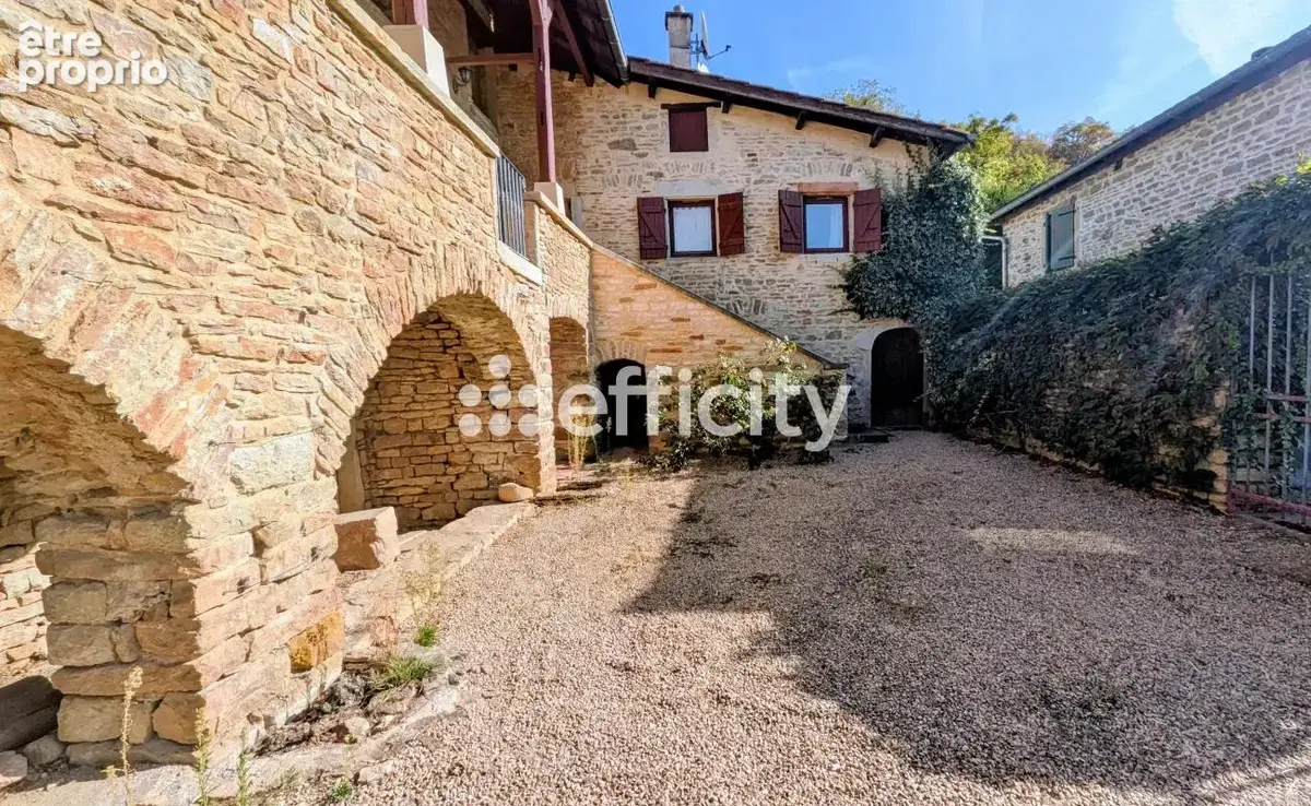 Maison 5 pièces 156 m² à vendre à Cluny (71250) - photo 2