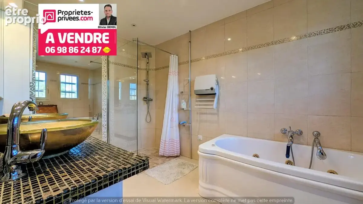 Vaste propriete en deux habitations et nombreuses dependances ! - photo 12