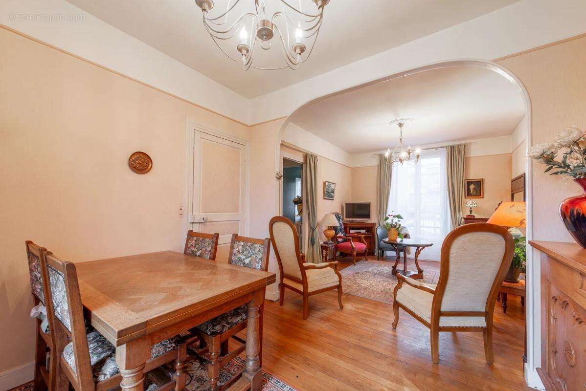 Maison à LAGNY-SUR-MARNE