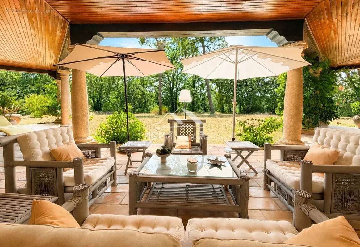 Villa Ribaute-les-Tavernes 230 m² habitables sur 9700 m² de terrain - photo 24