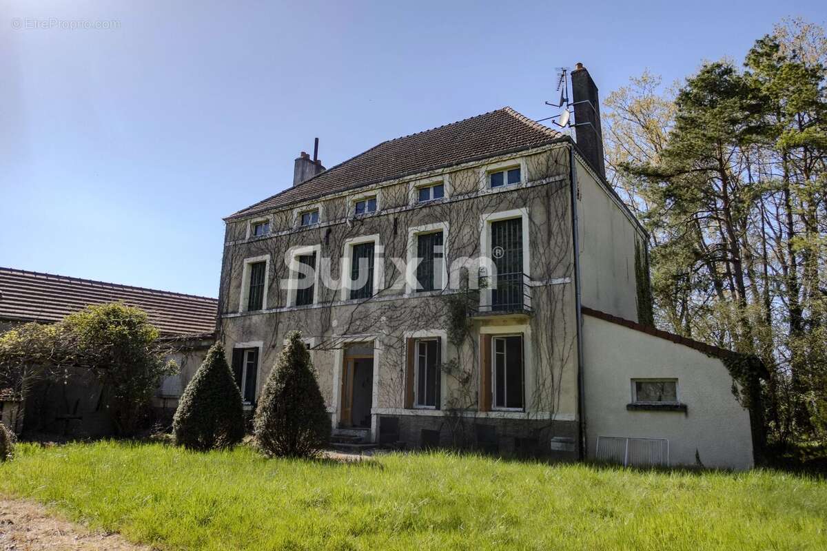 Maison à SAINT-JEAN-DE-LOSNE