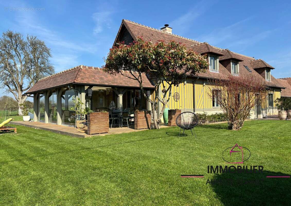 Maison à PONT-L'EVEQUE