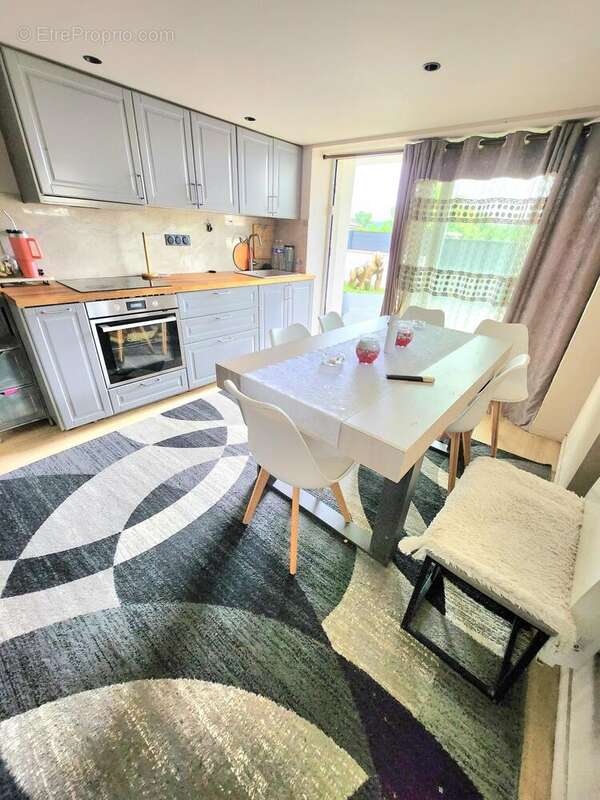 Photo 2 - Maison à GIVORS